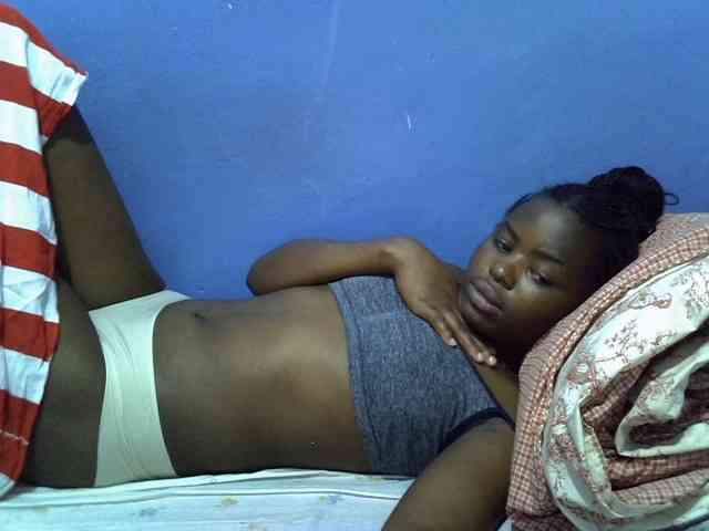 curvy-corazon webcam