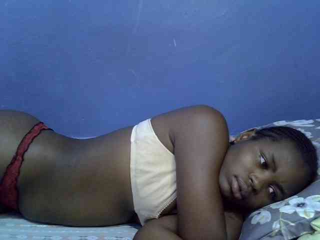 curvy-corazon webcam