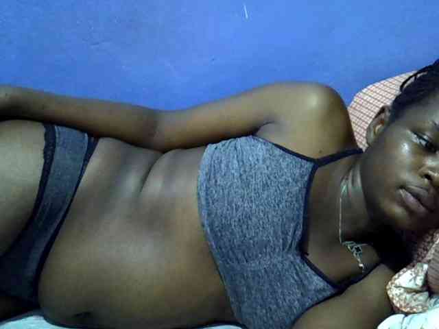 curvy-corazon webcam