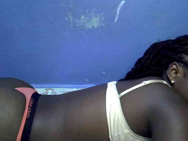 curvy-corazon webcam