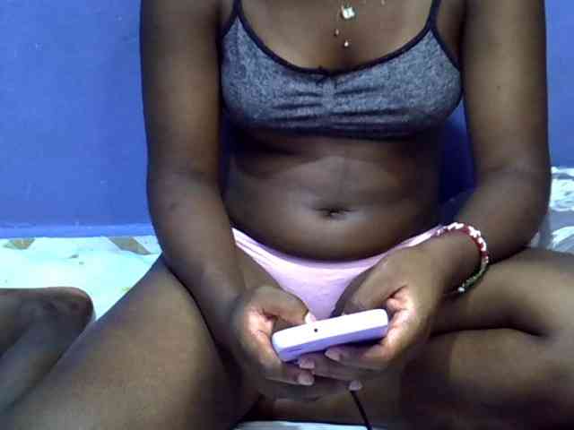 curvy-corazon webcam