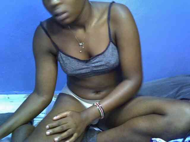 curvy-corazon webcam
