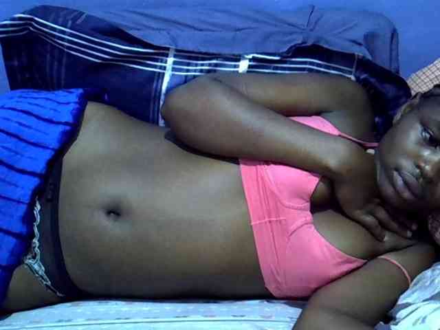 curvy-corazon webcam