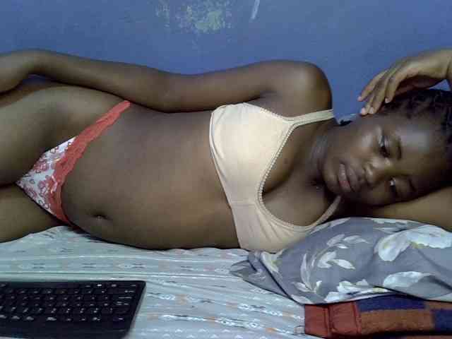 curvy-corazon webcam