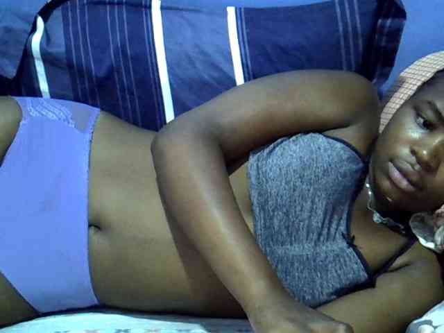 curvy-corazon webcam