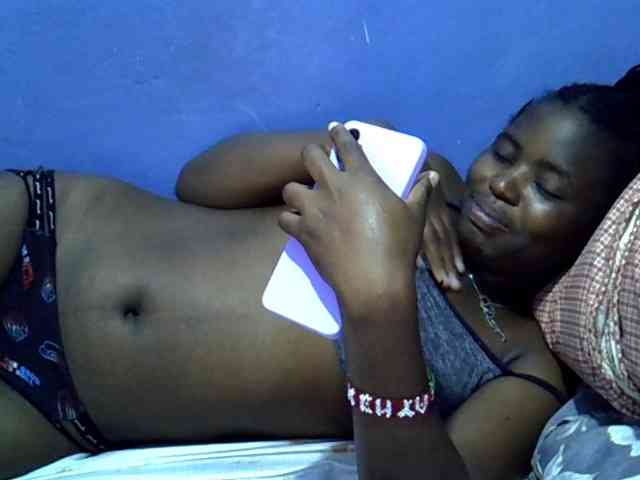 curvy-corazon webcam