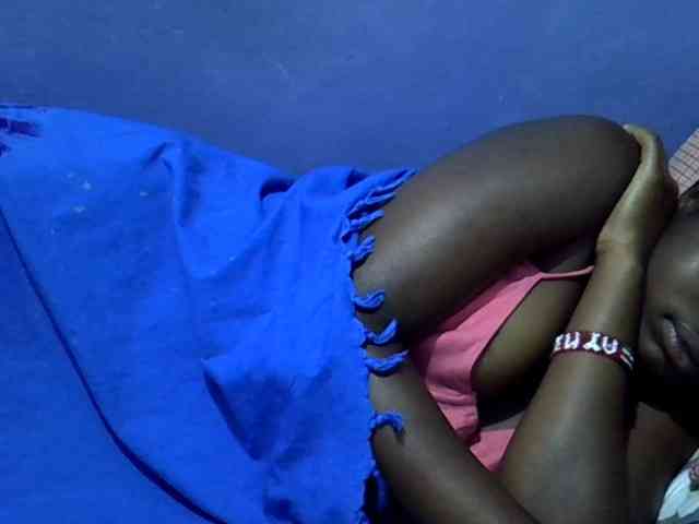 curvy-corazon webcam