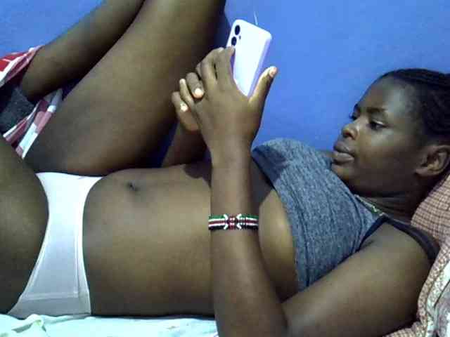 curvy-corazon webcam