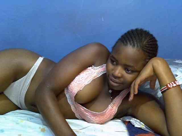 curvy-corazon webcam