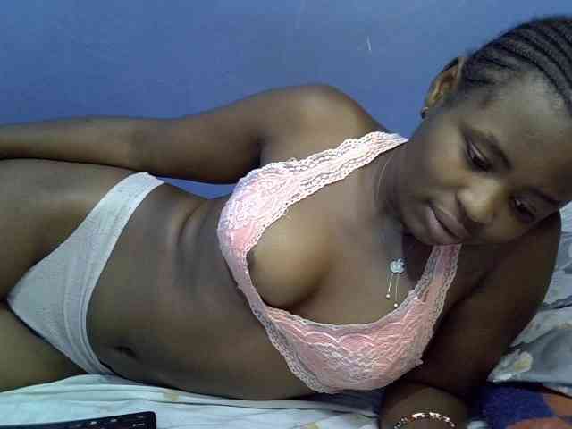 curvy-corazon webcam
