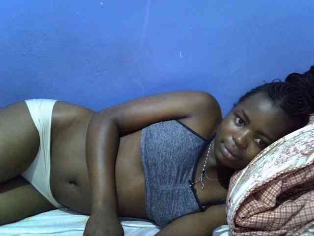 curvy-corazon webcam