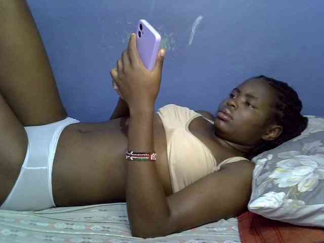 curvy-corazon webcam