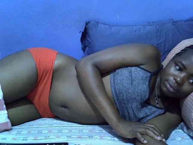 curvy-corazon webcam