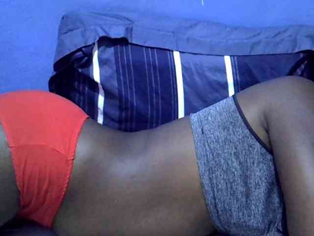 curvy-corazon webcam