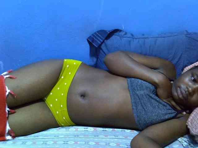 curvy-corazon webcam