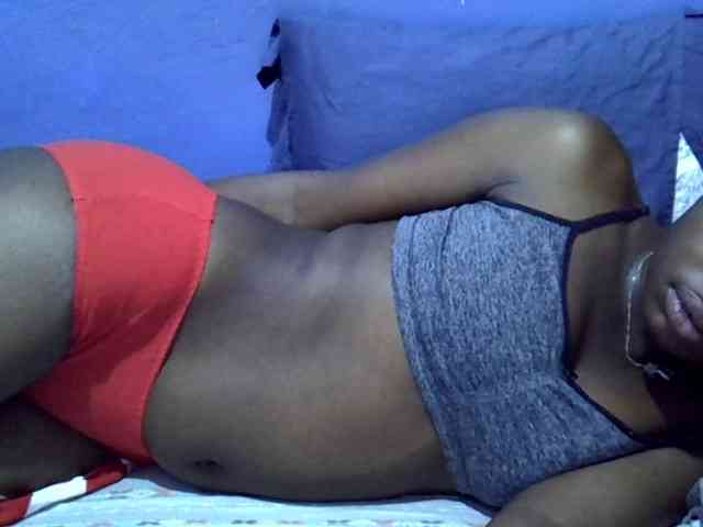 curvy-corazon webcam