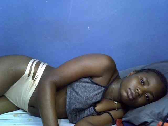 curvy-corazon webcam