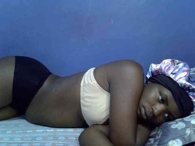 curvy-corazon webcam