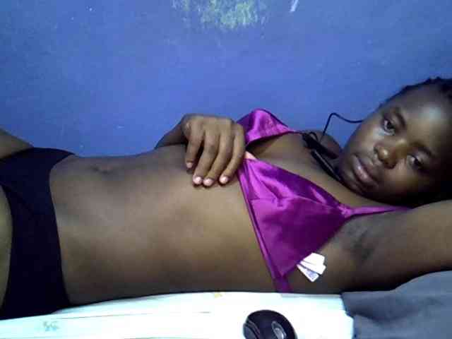 curvy-corazon webcam