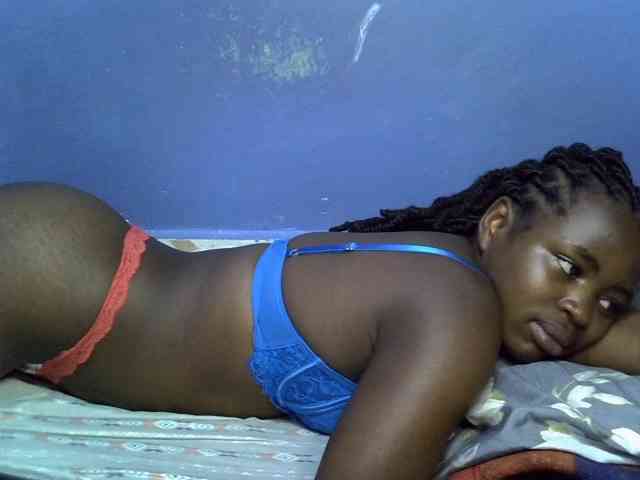 curvy-corazon webcam