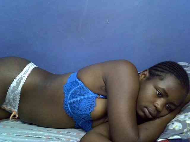 curvy-corazon webcam