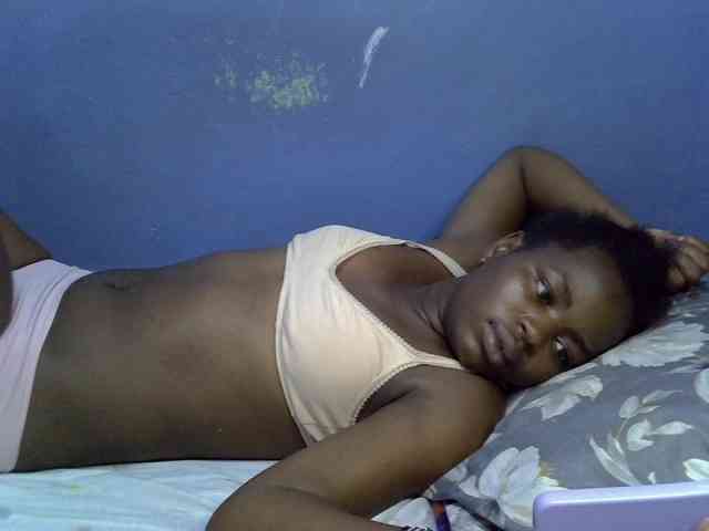 curvy-corazon webcam