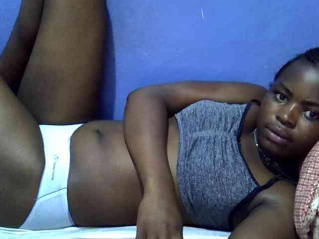 curvy-corazon webcam
