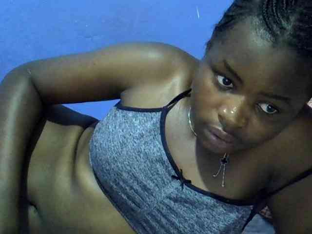 curvy-corazon webcam