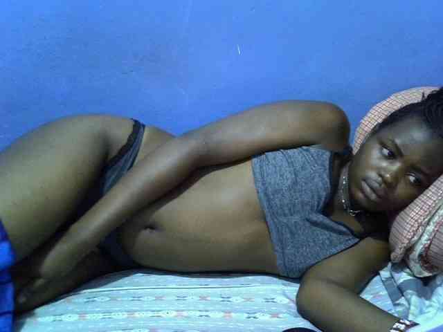 curvy-corazon webcam