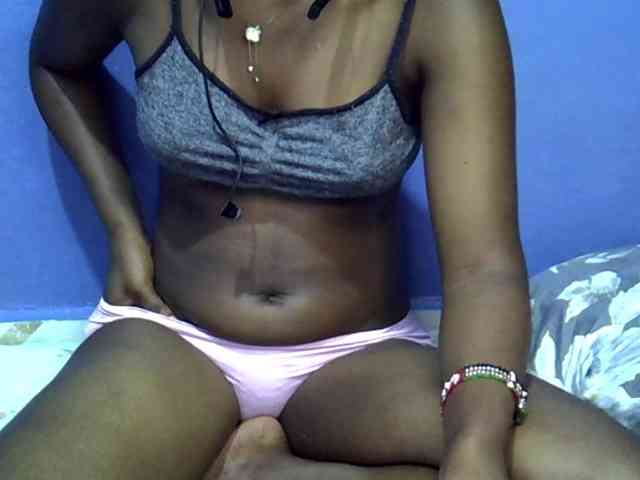 curvy-corazon webcam