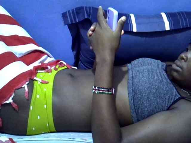 curvy-corazon webcam