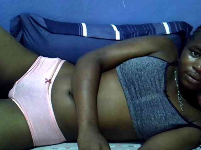 curvy-corazon webcam