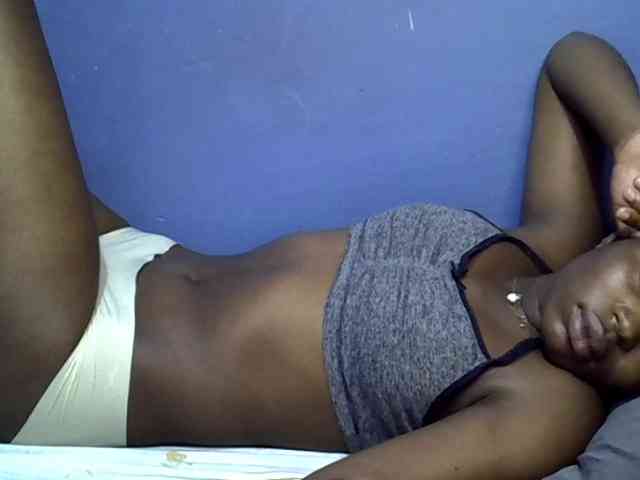 curvy-corazon webcam