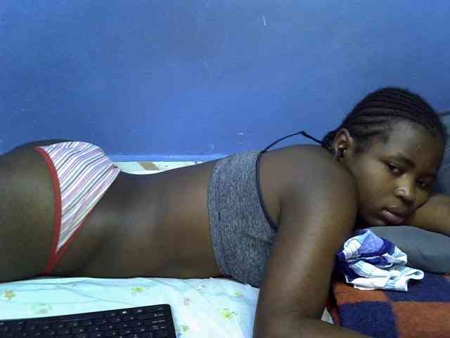 curvy-corazon webcam