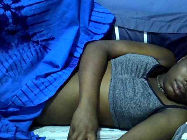 curvy-corazon webcam