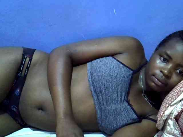 curvy-corazon webcam