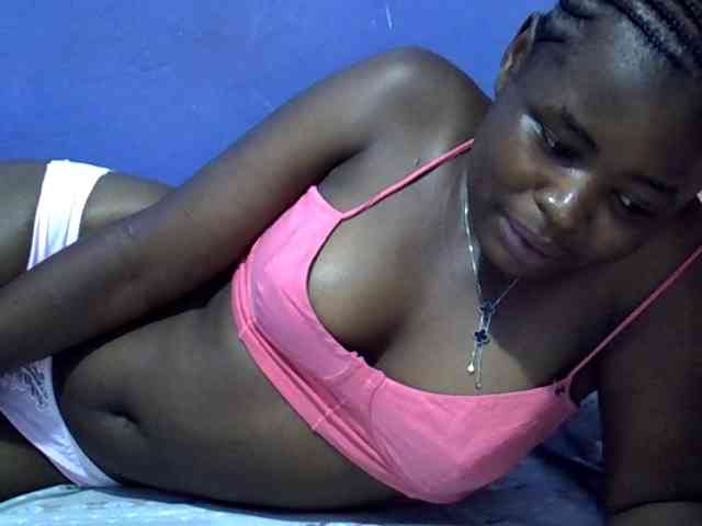curvy-corazon webcam