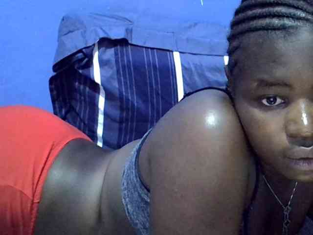 curvy-corazon webcam