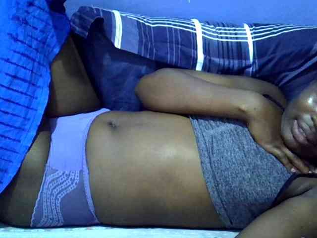 curvy-corazon webcam