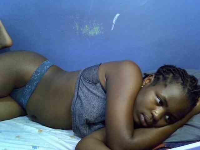 curvy-corazon webcam