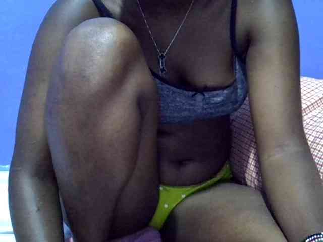 curvy-corazon webcam