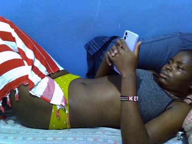 curvy-corazon webcam