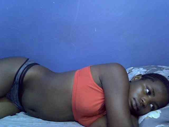 curvy-corazon webcam