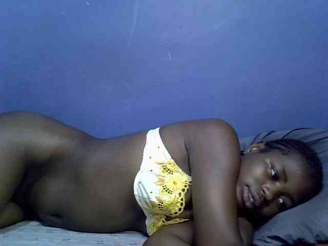 curvy-corazon webcam