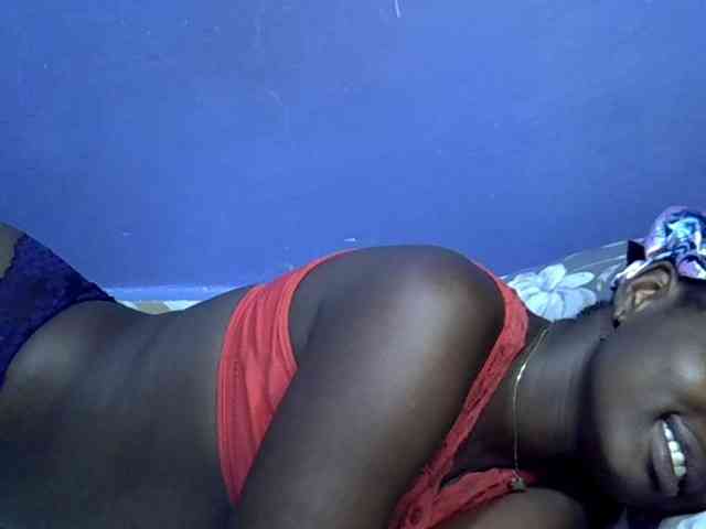 curvy-corazon webcam