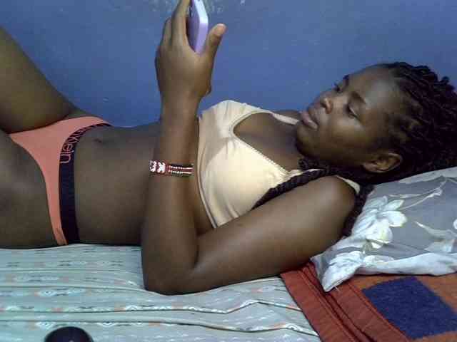 curvy-corazon webcam