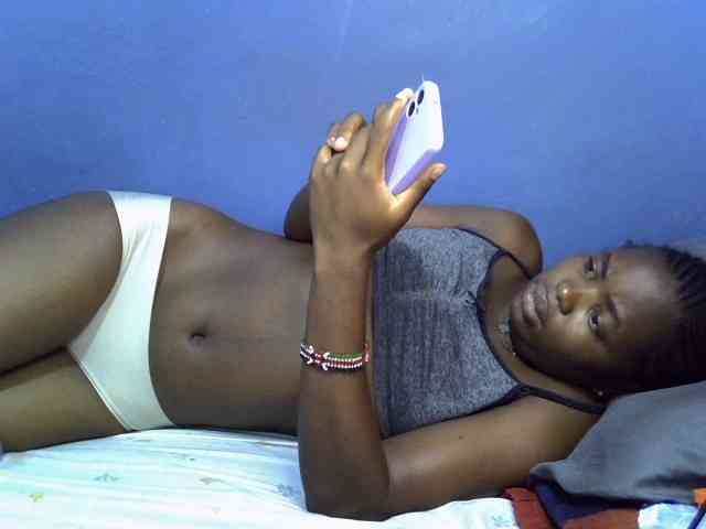 curvy-corazon webcam