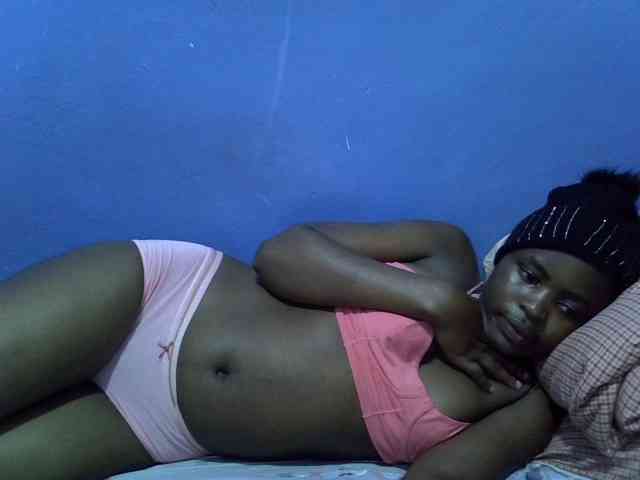 curvy-corazon webcam