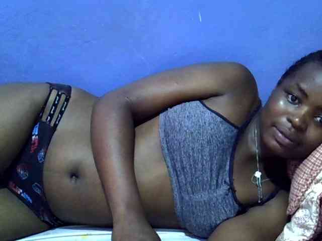 curvy-corazon webcam