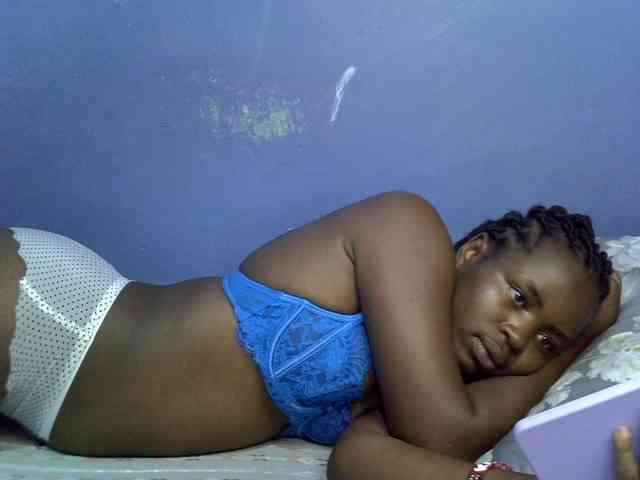 curvy-corazon webcam